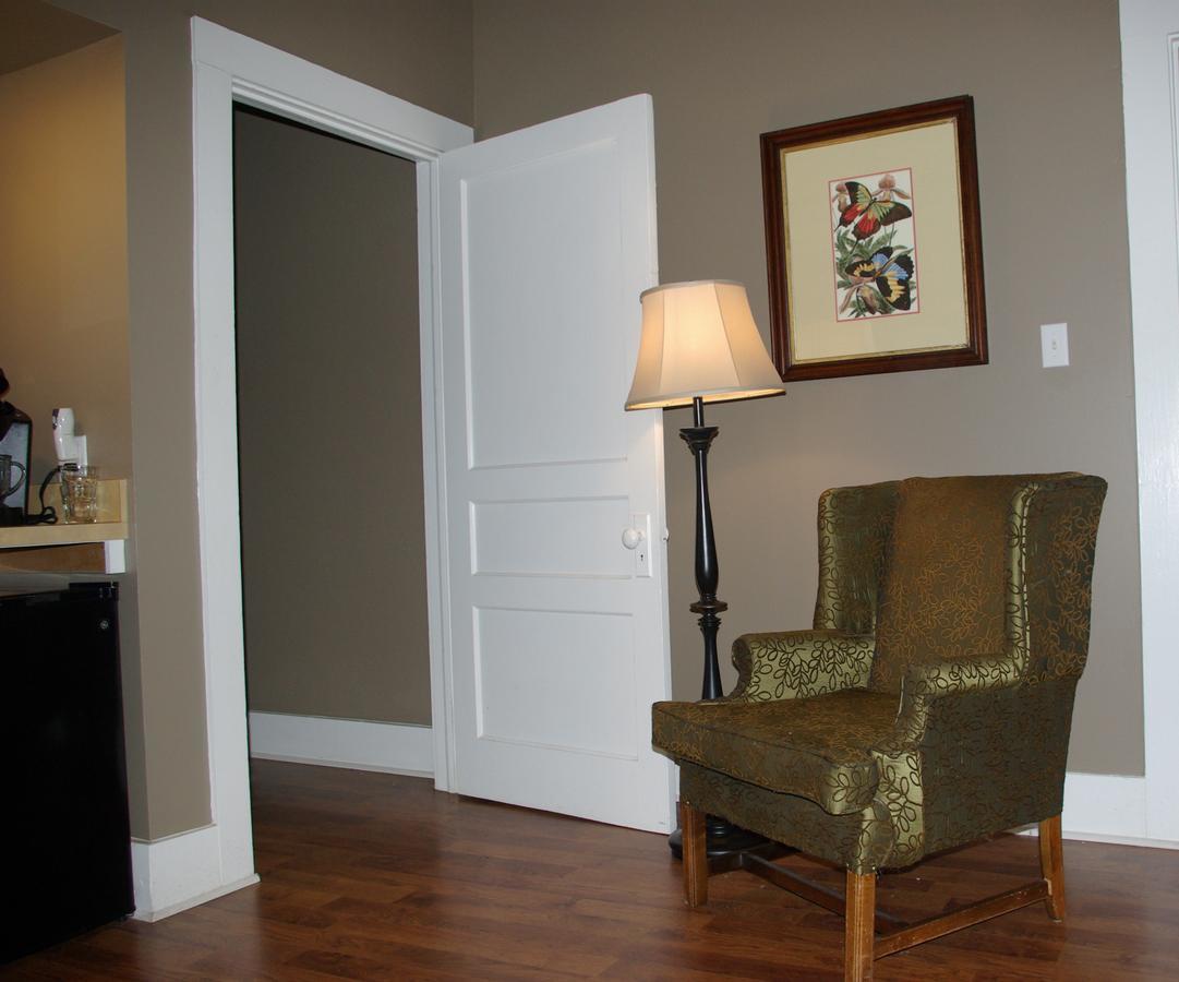 Twin Oaks Inn Натчес Стая снимка